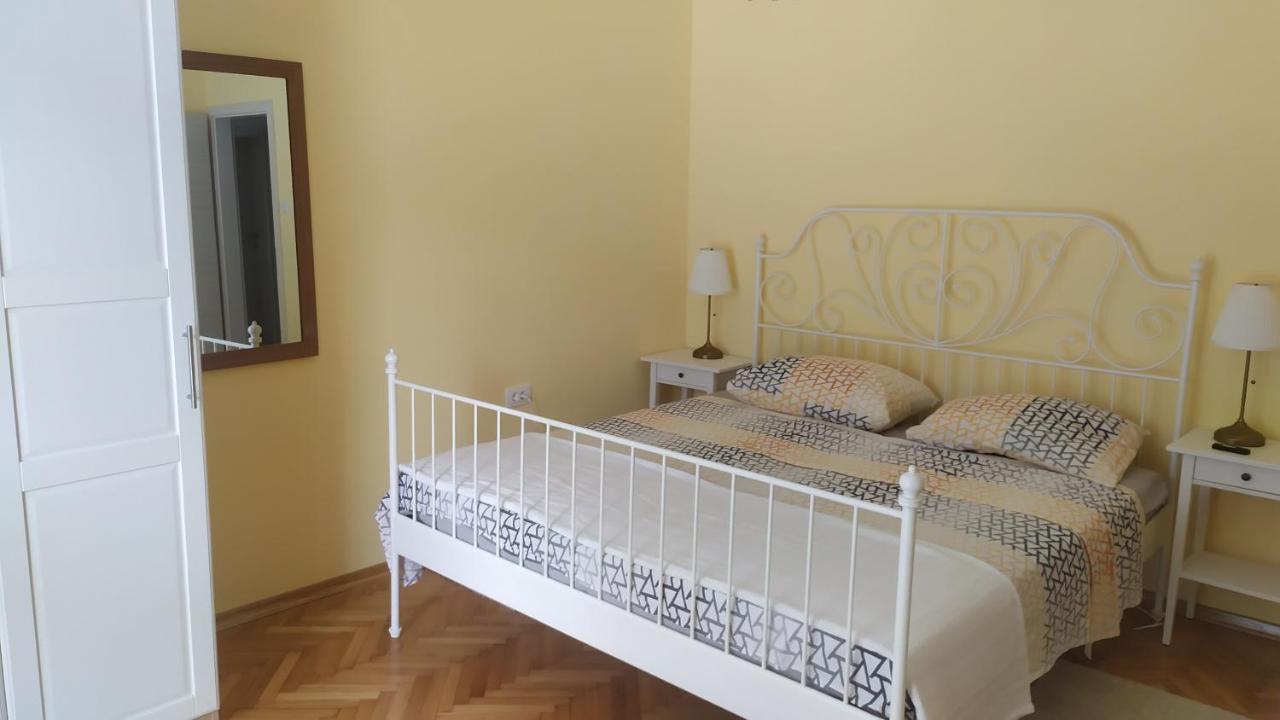 Apartment Ive Krk Town Buitenkant foto